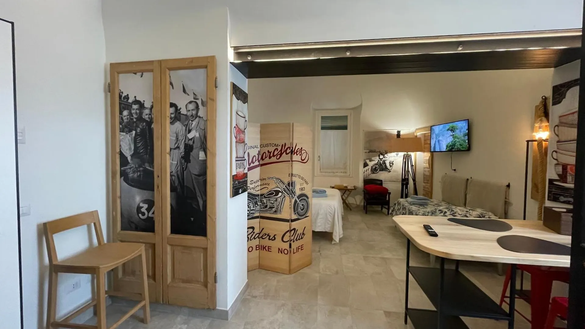 Tati'S Home Bikers Mandello del Lario 0*,  Ιταλία